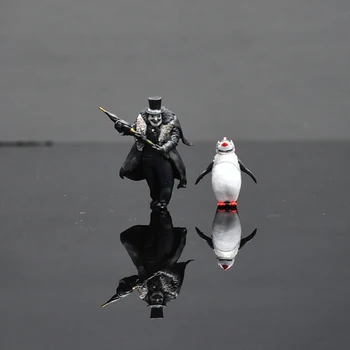 1:64 Scară Super-Ticălos Figura cu Pinguin Model de Masina Scena Accesorii Caracter Rășină Păpușă Jucărie Ornament